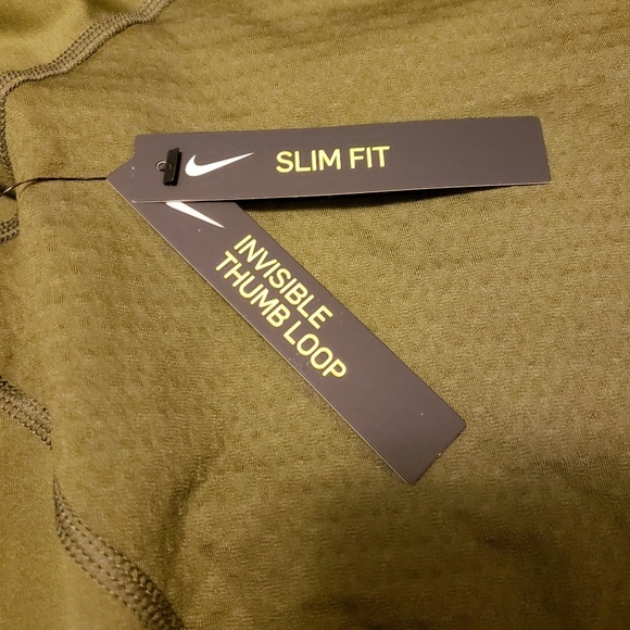 NIKE Womens Hyperwarm Hooded Shirt NWT - Picture 3 of 4